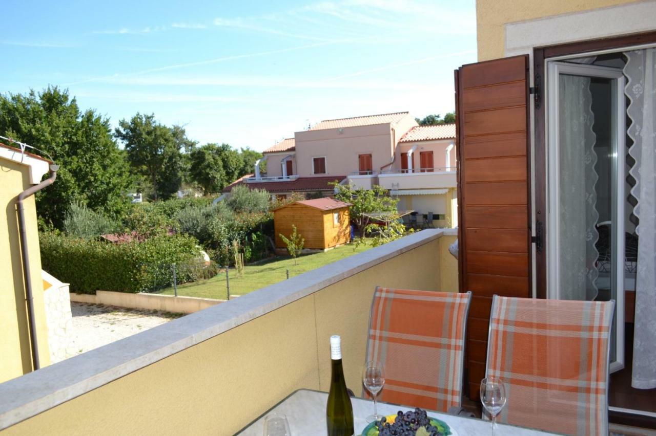 Apartment Din Banjole Exterior photo
